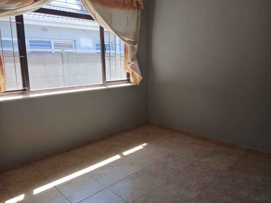 To Let 2 Bedroom Property for Rent in Parow Valley Western Cape